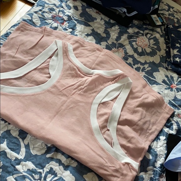 Pink Tank - Picture 3 of 3